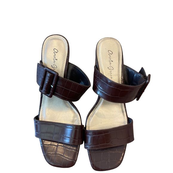 Amelia Grace Brown Faux Snakeskin Block Heels Size 9 - Picture 3 of 7